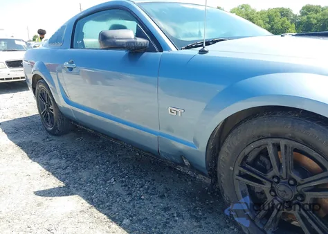 2005 Ford Mustang Gt Deluxe/Gt Premium from USA, damaged, VIN 1ZVFT82H155200458